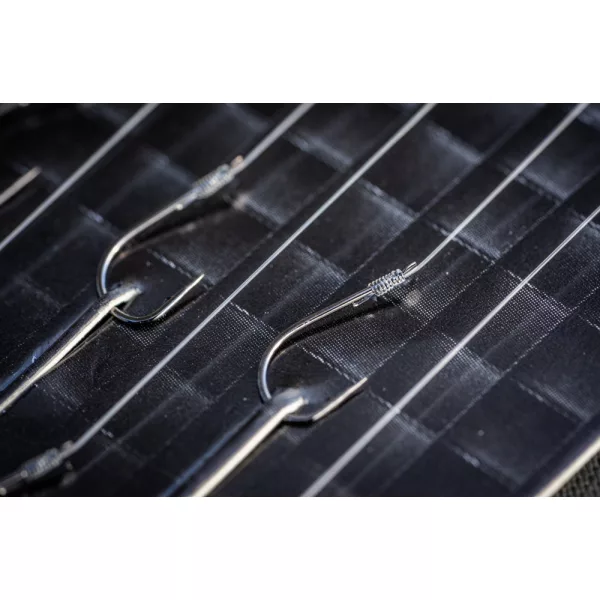 Guru Match Special Rig 10 Widerhaken, Plättchen, Monofil vorgebundener Haken 8 Stk.