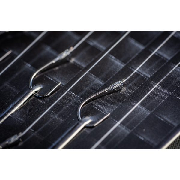 Guru Match Special Rig 14 Widerhaken, Plättchen, Monofil vorgebundener Haken 8 Stk.