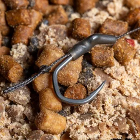   Nash Solid Bag Rig 6 mit Widerhaken, vorgebundenes Haken-Vorfach mit Öhr 3 Stück